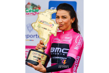 La venezolana Lilibeth Chacón, del BMC Pato Bike, campeona de la Vuelta a Colombia Femenina.