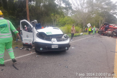 Accidente del sábado. Foto cortesía de Bomberos.