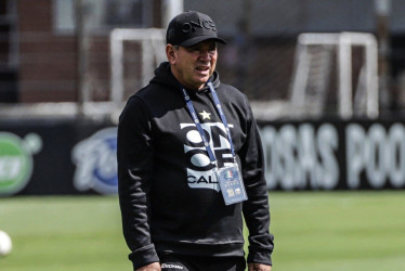 Hernán Darío Herrera, técnico del Once Caldas, previo al partido ante Envigado.