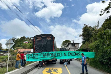 La vía al norte de Caldas, en la zona de Cielito Lindo en Neira, está cerrada. 