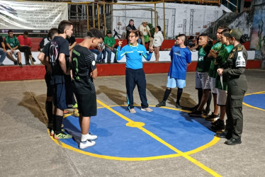 Con torneos deportivos y otras actividades lúdicas buscan alejar a los jóvenes del barrio Obrero del consumo de estupefacientes.