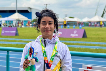 Luisseyi Oraa Hernández logró bronce en atletismo. 