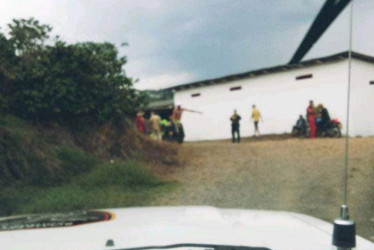 Bomberos Palestina atendió el caso inicialmente en zona rural. Foto de los socorristas.Bomberos Palestina atendió el caso inicialmente en zona rural. Foto de los socorristas.