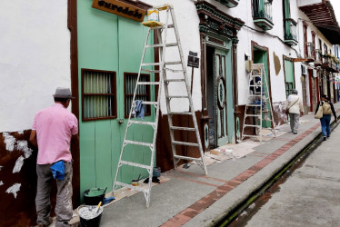 Pintura y otros trabajos de embellecimiento recibe la casa de la cultura de Salamina.