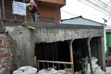 Esta es la construcción que los vecinos denuncian que no cumplía con las condiciones adecuadas para su edificación.