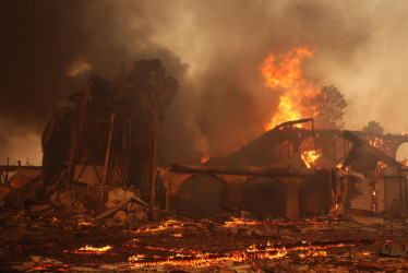 Incendios arrasab todo a su paso en Los Ángeles, la ciudad del cine