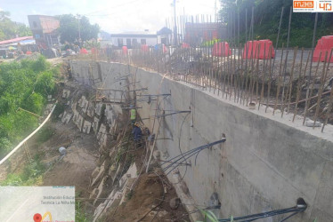 Así está el paso por la vía en el sector entre Padua y Fresno ante las obras que se adelantan.