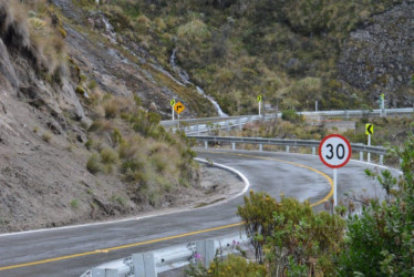 La medida de pico y placa ambiental se inicia desde el sector de La Esperanza (Manizales) hasta Murillo (Tolima), por la vía que bordea el volcán Nevado del Ruiz. Pico y placa de la vía Manizales (Caldas) - Murillo (Tolima) para los días 11 y 12 de enero del 2025. Revise horarias, sanciones y recomendaciones.