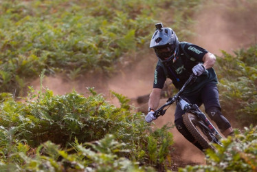 Marcelo Gutiérrez, el mejor corredor de down hill de Caldas y de Colombia en toda la historia de este deporte, correrá el fin de semana en La Florida, en el Festival del Ruiz DH1.