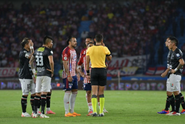 El árbitro perjudicó anoche al Once Caldas. Le dejó de pitar acciones que le favorecían. El equipo perdió 2-0.