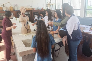 El papel de la niña y la mujer en la ciencia es analizado hoy en su Día Internacional por Angélica María Rodríguez Ortiz, columnista invitada a la sección de Educación del diario LA PATRIA.