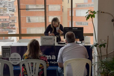 Puesto de recaudo de la Secretaría de Hacienda de Manizales en el centro comercial Sancancio.