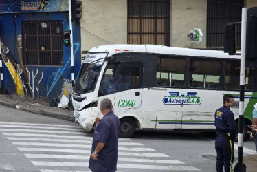La buseta de Autolegal del accidente.