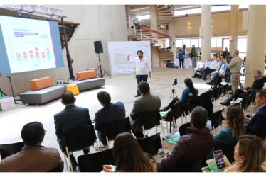 Camilo Vallejo, director de Manizales Cómo Vamos, durante la presentación de la encuesta.