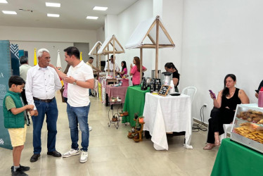 Celebraron los 100 años de la plaza de mercado de Anserma con exposición fotográfica y feria de emprendimiento. 