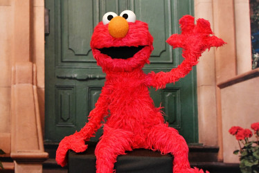 Elmo es un personaje infantil que aparece en el famoso programa 'Plaza Sésamo'.