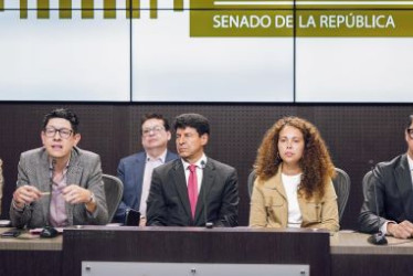 El Gobierno Nacional acompañará el trámite legislativo de esta iniciativa, con el objetivo de entregar al país un marco normativo que posicione a Colombia en las discusiones globales sobre inteligencia artificial. 