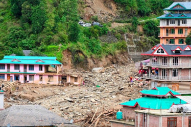 Este es el lugar del derrumbe del muro provocado por las lluvias del monzón.