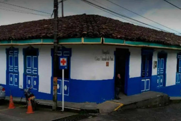 Obras por impuestos impulsarán nuevo hospital en Salento, confirma el alcalde Santiago Ángel Morales.