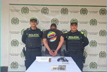 Un sujeto terminó capturado por intimidación con arma de fuego.