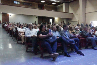 La Universidad Intergeneracional, creada por la Universidad de Caldas en Manizales, gr