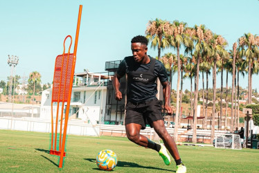 Luis Sinisterra jugó en el Once Caldas entre el 2016 y el 2018, estuvo en Europa y ahora iría a jugar al fútbol de Brasil.