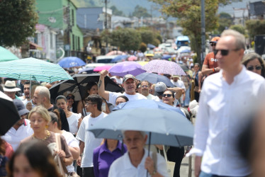 Habitantes y vecinos de La Enea apoyan el proyecto que quiere modificar el parque contiguo al CAI.
