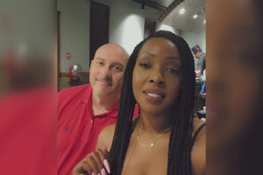 David Lee, de 44 años, y Brandi Smith, de 45 años, los papás asesinados por su hijo.