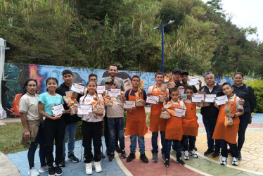 Tinteritos Mistrató es un proyecto del colegio Instituto Mistrató que ayuda a niños y jóvenes a vincularse a todo el proceso de producción de café de especialidad 