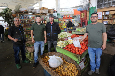 Alonso Martínez lleva 50 años trabajando en la Plaza de Mercado de Manizales