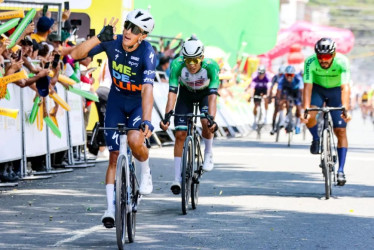 El antioqueño Wilmar Paredes ganó la octava etapa del Clásico RCN Sistecrédito 2025. 
