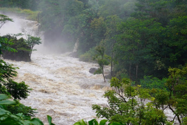 Se desplazaban cinco personas -tres mujeres, un menor de edad y el conductor, entre el municipio de Palmar y el de Galán. 