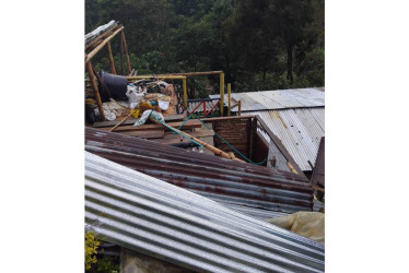 12 casas, en 10 veredas, resultaron afectadas. 