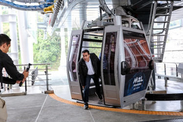 Jorge Eduardo Rojas, alcalde de Manizales, este lunes en la inauguración de la línea 3 del cable aéreo. 