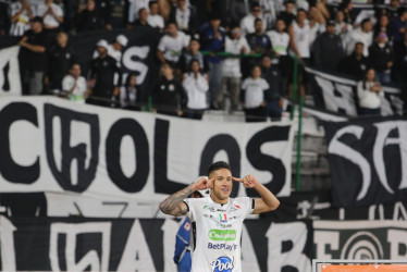 Jefry Zapata anotó el tanto de la victoria para el Once Caldas y después se marchó expulsado por doble amarilla en el clásico ante el Deportivo Pereira.
