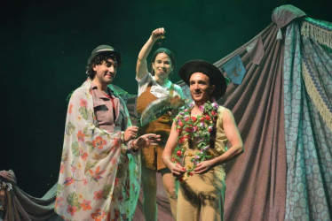 La Compañía Criolla de Argentina interpretó Sueño en el primer día de la 57.ª edición del Festival Internacional de Teatro de Manizales.