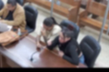 Paula de 44 años, y Alejandra, de 29, no aceptaron los cargos por hurto calificado y agravado.