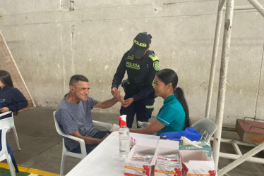 Los habitantes de calle participaron en una jornada de aseo y agradecieron la labor.