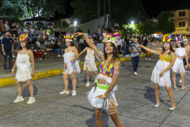 La actividad tiene como propósito rescatar expresiones culturales locales y estudiantiles.