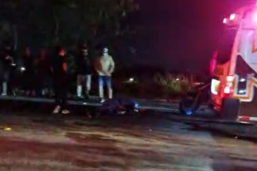La noche de este martes (23 de septiembre) se registró un violento accidente en la Romelia - El Pollo, donde un hombre de 40 años perdió la vida. 