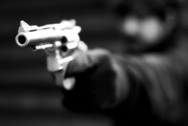 El sicario le disparó en repetidas ocasiones a su víctima, quien murió en el sitio.