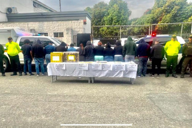 Se capturaron a 13 personas y se incautó material tecnológico clave para las operaciones ilícitas.