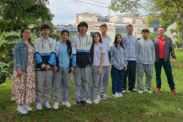 Integrantes del equipo del colegio Técnica Marco Fidel Suárez que representarán a Caldas en las Olimpiadas STEM.