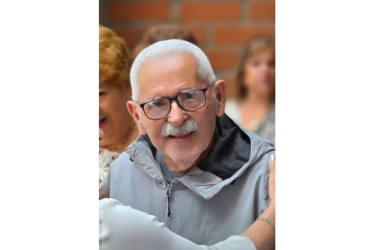 El doctor Darío Isaza Ángel, con una experiencia de más de 70 años dedicados al cuidado de la salud en Pácora, cumple 100 años de edad.