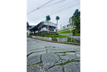 Este es el estado de la entrada al barrio Palonegro.