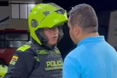 Video revela amenaza de muerte de policía en Armenia