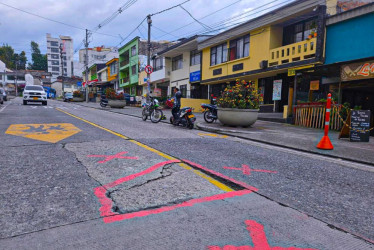 El hueco está ubicado sobre la carrera 19, en la entrada del colegio Redentoristas.