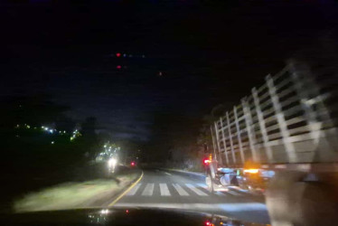 Sobre las 5:00 a.m. del miércoles así se veía el tramo de la vía Panamericana entre Lusitania y Jardines de La Esperanza.