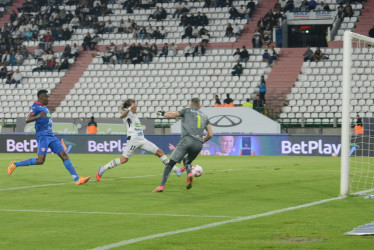 Luego de un mes y medio sin anotar, Dayro Moreno marcó el gol de la victoria del Once Caldas ante el Unión Magdalena. Suma 373 tantos en su carrera, 166 con la camiseta alba.