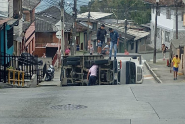 Foto|ByR| LA PATRIA  El accidente. Calle 48 con carrera 28 bis.